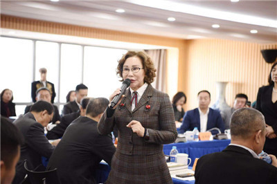 ã€Šç§‹è¨€ç‰©è¯­ã€‹åŠã€Šé¼Žç›Šä¸°ä¹‹è·¯ã€‹æ–°ä¹¦å‘å¸ƒä¼šåœ¨äº¬ä¸¾åŠž