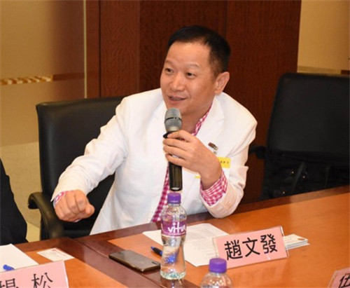 澳星董事长