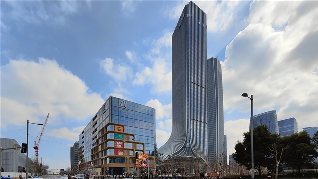 上海徐汇区：抢占新赛道 培育新动能