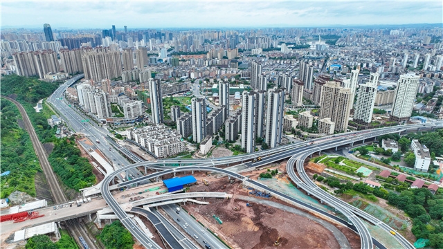 建筑业重大项目建设快马加鞭
