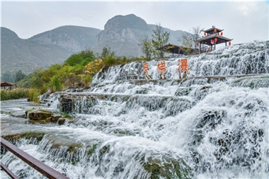 雨水润物无声  岁月静好如初
